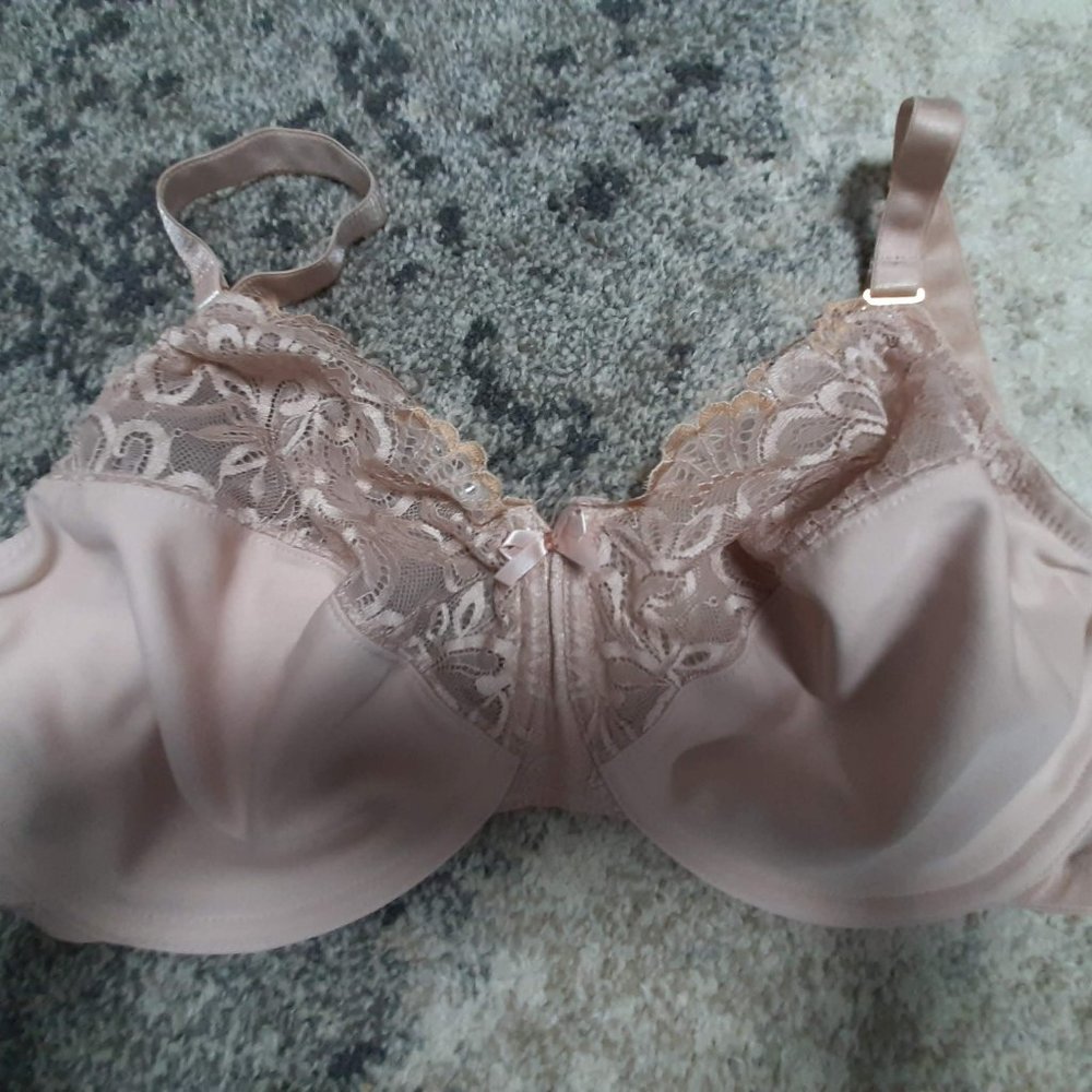 Glamorise Full-Coverage 38F Underwire Beige Bra